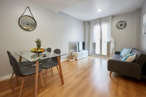Two bedroom apartment in apart hotel with jacuzzi Alicante centre